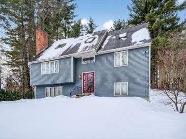 106 School St, Northborough, Massachusetts, 3 Bedrooms Bedrooms, 8 Rooms Rooms,2 BathroomsBathrooms,Residential,For Sale,School St,73477591