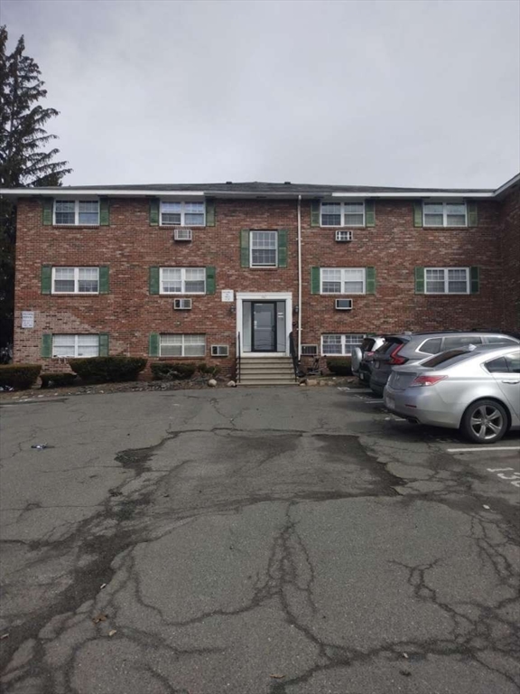 367 Hildreth St., Lowell, Massachusetts, 2 Bedrooms Bedrooms, 2 Rooms Rooms,1 BathroomBathrooms,Residential,For Sale,Hildreth St.,73486916
