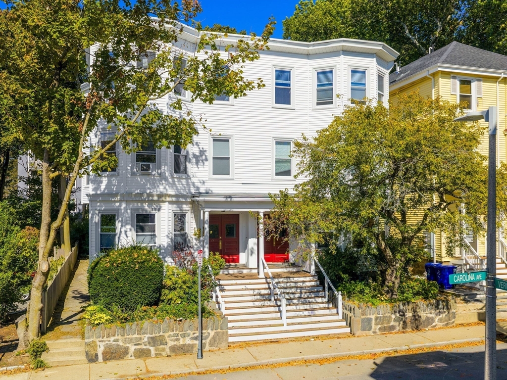 74 Carolina Ave, Boston, Massachusetts, 3 Bedrooms Bedrooms, 6 Rooms Rooms,1 BathroomBathrooms,Residential,For Sale,Carolina Ave,73477671