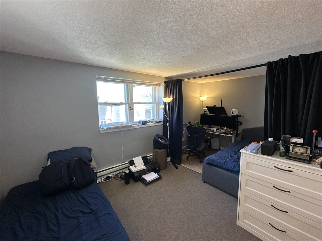 720 Bennington St, Boston, Massachusetts, 2 Rooms Rooms,1 BathroomBathrooms,Residential Lease,For Rent,Bennington St,73507912