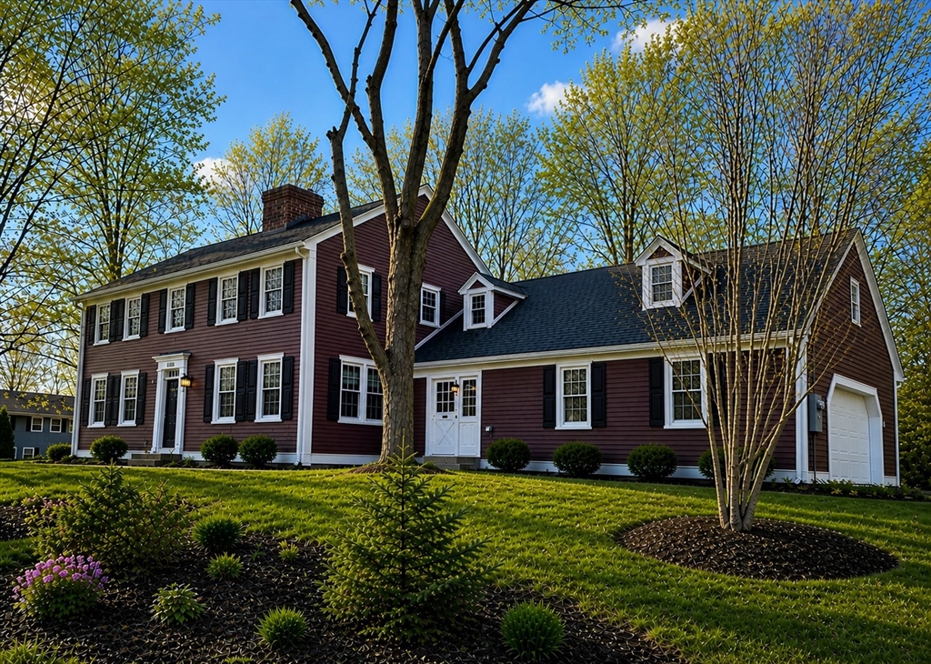 200 Highcrest Rd, Fall River, Massachusetts, 4 Bedrooms Bedrooms, 10 Rooms Rooms,3 BathroomsBathrooms,Residential,For Sale,Highcrest Rd,73507952