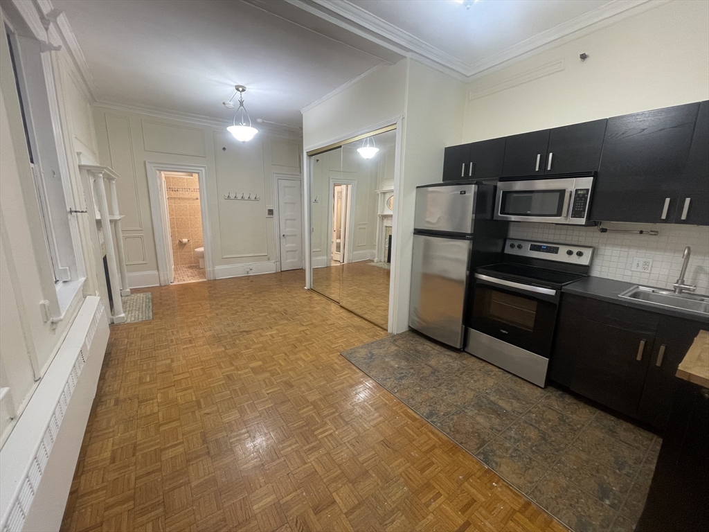 21 Beacon St, Boston, Massachusetts, 1 Room Rooms,1 BathroomBathrooms,Residential Lease,For Rent,Beacon St,73508137
