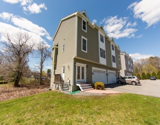 194 Oak St, Shrewsbury, Massachusetts, 16 Bedrooms Bedrooms, 36 Rooms Rooms,20 BathroomsBathrooms,Residential Income,For Sale,Oak St,73508143