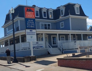 800 Davol, Fall River, Massachusetts, 1 Bedroom Bedrooms, 2 Rooms Rooms,1 BathroomBathrooms,Residential Lease,For Rent,Davol,73507990