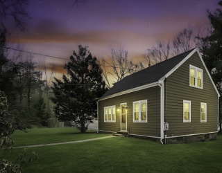 300 West Main Street, Hopkinton, Massachusetts, 4 Bedrooms Bedrooms, 6 Rooms Rooms,1 BathroomBathrooms,Residential,For Sale,West Main Street,73485661