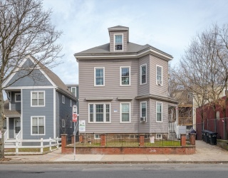 216 Blue Hill Ave, Boston, Massachusetts, 8 Bedrooms Bedrooms, 10 Rooms Rooms,4 BathroomsBathrooms,Residential Income,For Sale,Blue Hill Ave,73508043