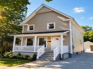 32 Randall Place, Springfield, Massachusetts, 3 Bedrooms Bedrooms, 6 Rooms Rooms,1.5 BathroomsBathrooms,Residential,For Sale,Randall Place,73508056