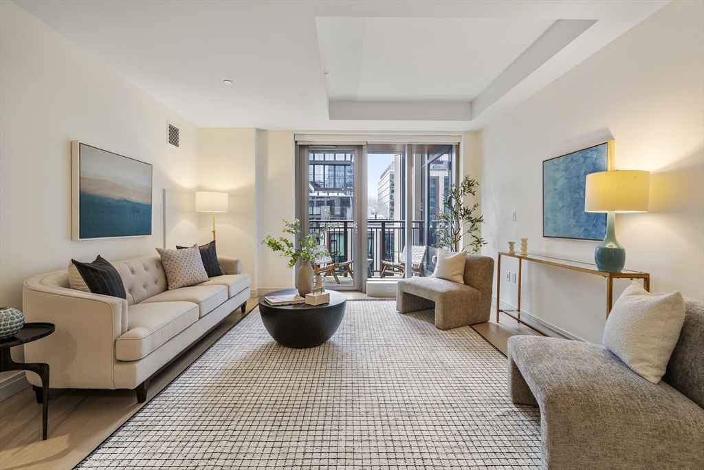 135 Seaport Blvd, Boston, Massachusetts, 2 Bedrooms Bedrooms, 4 Rooms Rooms,2 BathroomsBathrooms,Residential,For Sale,Seaport Blvd,73508104