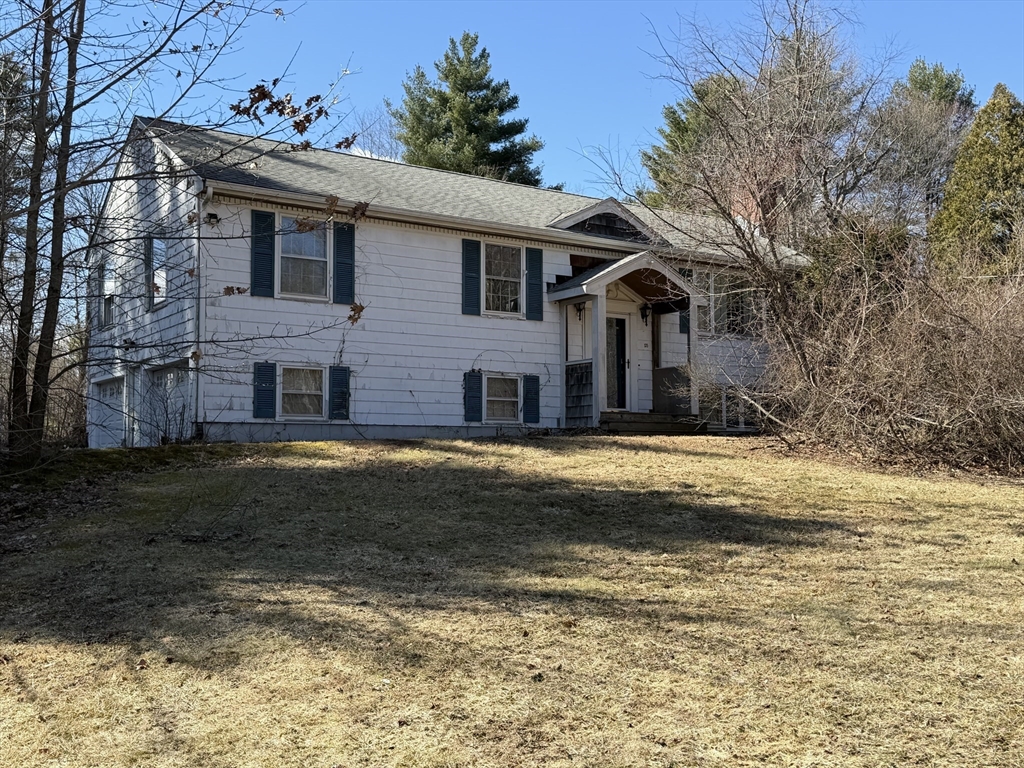 125 Brookfield Rd, Sturbridge, Massachusetts, 3 Bedrooms Bedrooms, 5 Rooms Rooms,1.5 BathroomsBathrooms,Residential,For Sale,Brookfield Rd,73490333