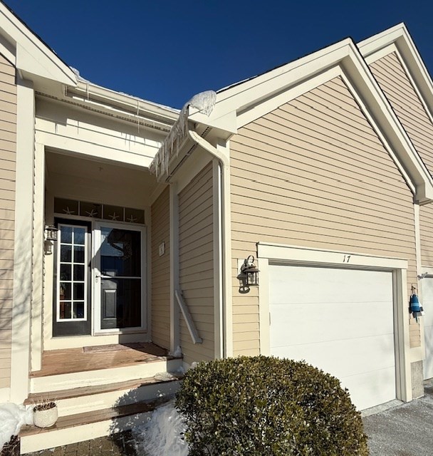 17 Twin Oaks Drive, Mashpee, Massachusetts, 2 Bedrooms Bedrooms, 6 Rooms Rooms,3 BathroomsBathrooms,Residential,For Sale,Twin Oaks Drive,73477081