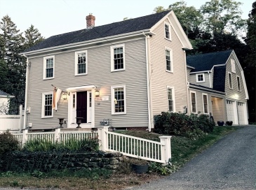 52 Andover Street, Georgetown, Massachusetts, 4 Bedrooms Bedrooms, 8 Rooms Rooms,2.5 BathroomsBathrooms,Residential,For Sale,Andover Street,73484876