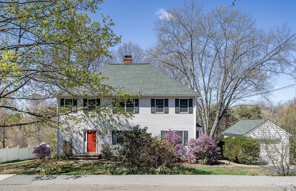 106 Grove Street, Lexington, Massachusetts, 5 Bedrooms Bedrooms, 11 Rooms Rooms,3.5 BathroomsBathrooms,Residential,For Sale,Grove Street,73508120