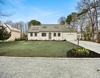 67 Whippoorwill Cir, Mashpee, Massachusetts, 4 Bedrooms Bedrooms, 9 Rooms Rooms,3 BathroomsBathrooms,Residential,For Sale,Whippoorwill Cir,73508098