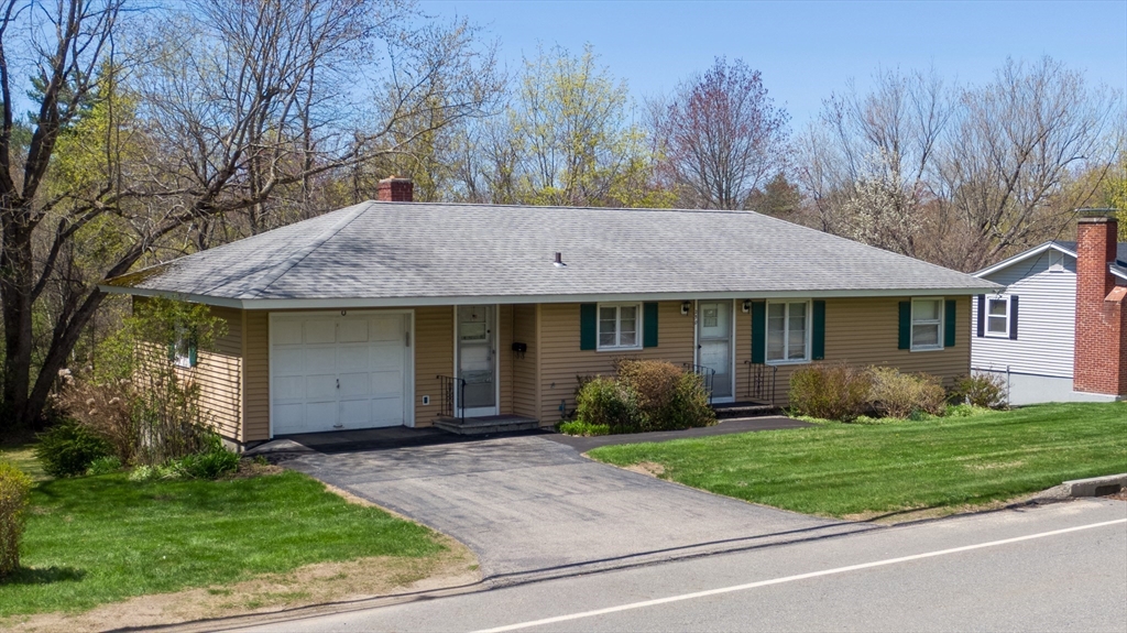 250 Pleasant St, Leicester, Massachusetts, 2 Bedrooms Bedrooms, 5 Rooms Rooms,1 BathroomBathrooms,Residential,For Sale,Pleasant St,73508467