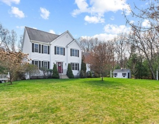 138 North St, Bellingham, Massachusetts, 4 Bedrooms Bedrooms, 7 Rooms Rooms,2.5 BathroomsBathrooms,Residential,For Sale,North St,73508497