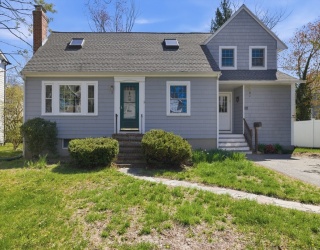 15 Ellison Road, Lexington, Massachusetts, 5 Bedrooms Bedrooms, 11 Rooms Rooms,4 BathroomsBathrooms,Residential,For Sale,Ellison Road,73508495
