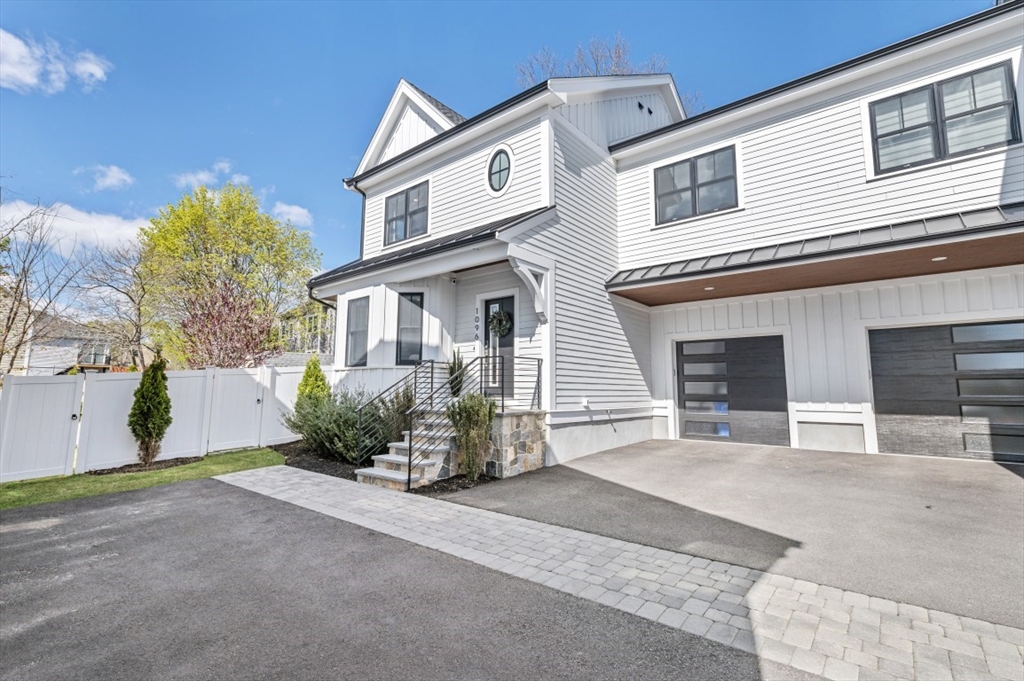 1096 Chestnut St, Newton, Massachusetts, 4 Bedrooms Bedrooms, 9 Rooms Rooms,3.5 BathroomsBathrooms,Residential,For Sale,Chestnut St,73508296