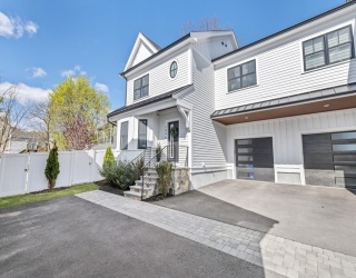 1096 Chestnut St, Newton, Massachusetts, 4 Bedrooms Bedrooms, 9 Rooms Rooms,3.5 BathroomsBathrooms,Residential,For Sale,Chestnut St,73508296