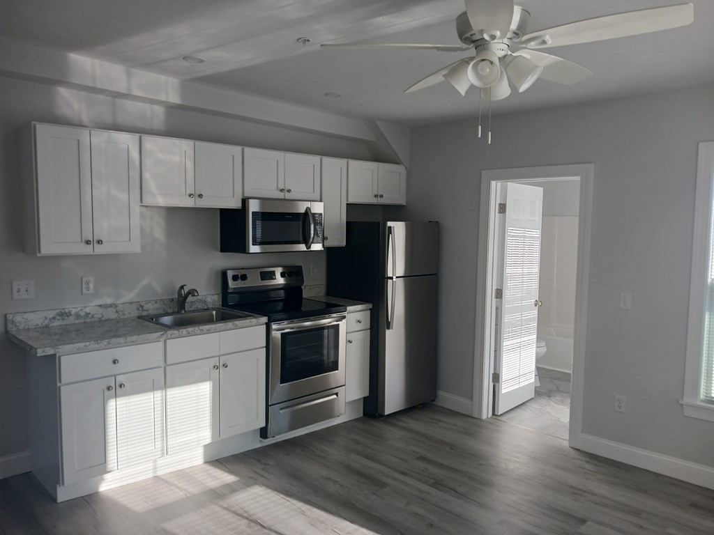 11 South Park Ave, Plymouth, Massachusetts, 1 Bedroom Bedrooms, 2 Rooms Rooms,1 BathroomBathrooms,Residential Lease,For Rent,South Park Ave,73508330