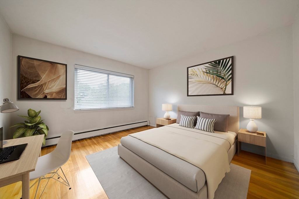 425 S Huntington Ave, Boston, Massachusetts, 2 Bedrooms Bedrooms, 4 Rooms Rooms,1 BathroomBathrooms,Residential,For Sale,S Huntington Ave,73508333