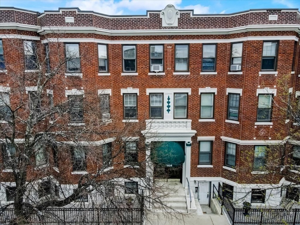 1568 Commonwealth Ave, Boston, Massachusetts, 1 Bedroom Bedrooms, 3 Rooms Rooms,1 BathroomBathrooms,Residential Lease,For Rent,Commonwealth Ave,73508341