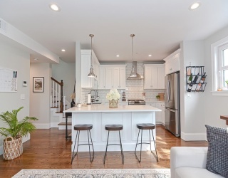 52 River, Boston, Massachusetts, 2 Bedrooms Bedrooms, 6 Rooms Rooms,2 BathroomsBathrooms,Residential Lease,For Rent,River,73508386