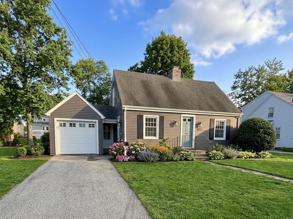 8 Birmingham Rd, Worcester, Massachusetts, 2 Bedrooms Bedrooms, 5 Rooms Rooms,1 BathroomBathrooms,Residential,For Sale,Birmingham Rd,73508268