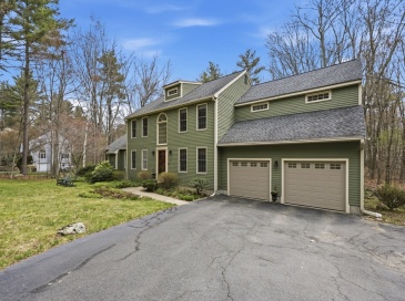 201 Spring St, Hopkinton, Massachusetts, 4 Bedrooms Bedrooms, 11 Rooms Rooms,4.5 BathroomsBathrooms,Residential,For Sale,Spring St,73508246