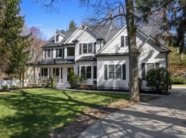 6 Sandy Hill Rd, Wayland, Massachusetts, 4 Bedrooms Bedrooms, 9 Rooms Rooms,5 BathroomsBathrooms,Residential,For Sale,Sandy Hill Rd,73508396