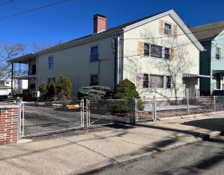 11 Rush St, Somerville, Massachusetts, 4 Bedrooms Bedrooms, 10 Rooms Rooms,2 BathroomsBathrooms,Residential Income,For Sale,Rush St,73508178