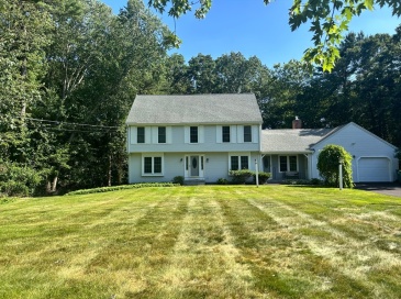 30 King Arthur Rd, Easton, Massachusetts, 4 Bedrooms Bedrooms, 11 Rooms Rooms,2.5 BathroomsBathrooms,Residential,For Sale,King Arthur Rd,73508201