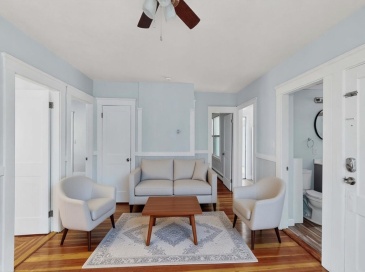 5A Ropes, Salem, Massachusetts, 3 Bedrooms Bedrooms, 5 Rooms Rooms,1 BathroomBathrooms,Residential Lease,For Rent,Ropes,73508217