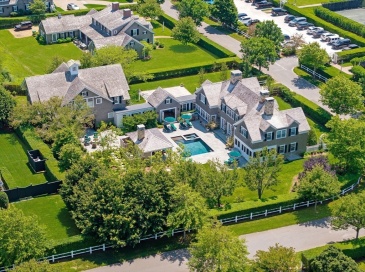3 Field Club Ln, Edgartown, Massachusetts, 5 Bedrooms Bedrooms, 10 Rooms Rooms,7.5 BathroomsBathrooms,Residential,For Sale,Field Club Ln,73508441