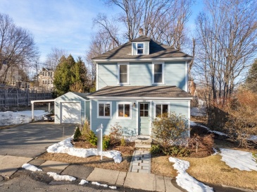 38 Fairfield Street, Maynard, Massachusetts, 3 Bedrooms Bedrooms, 6 Rooms Rooms,1 BathroomBathrooms,Residential,For Sale,Fairfield Street,73485427