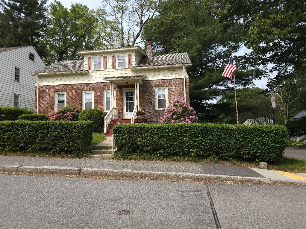 45 Circuit Ave E, Worcester, Massachusetts, 4 Bedrooms Bedrooms, 7 Rooms Rooms,2 BathroomsBathrooms,Residential,For Sale,Circuit Ave E,73494852