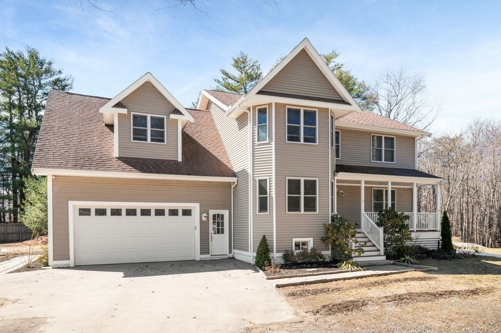 1 Learned Ln, Salisbury, Massachusetts, 4 Bedrooms Bedrooms, 8 Rooms Rooms,3.5 BathroomsBathrooms,Residential,For Sale,Learned Ln,73488407