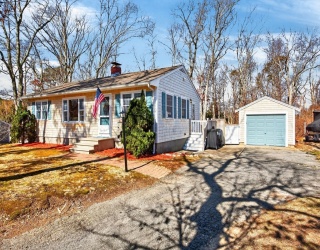 3 Januit Street, Sandwich, Massachusetts, 3 Bedrooms Bedrooms, 5 Rooms Rooms,1 BathroomBathrooms,Residential,For Sale,Januit Street,73490669