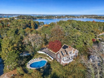 2 Seapine Road, Chatham, Massachusetts, 3 Bedrooms Bedrooms, 8 Rooms Rooms,3 BathroomsBathrooms,Residential,For Sale,Seapine Road,73450044
