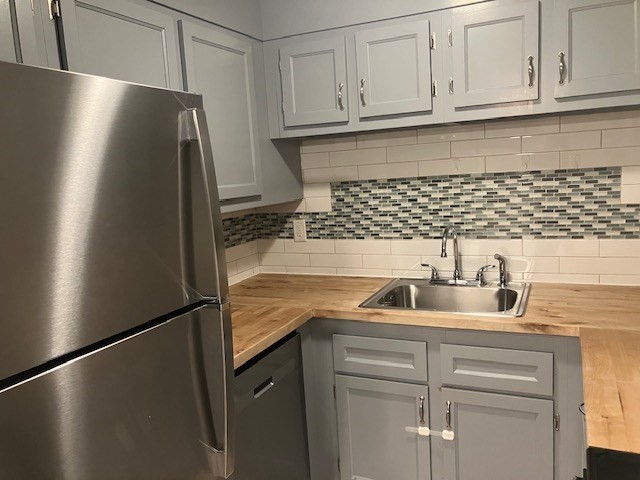 116 Trapelo Rd, Waltham, Massachusetts, 1 Bedroom Bedrooms, 4 Rooms Rooms,1 BathroomBathrooms,Residential Lease,For Rent,Trapelo Rd,73496230