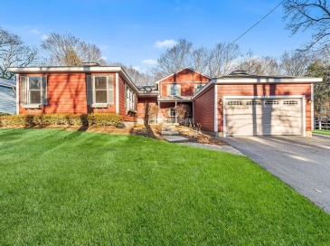 212 Mill St, Mansfield, Massachusetts, 4 Bedrooms Bedrooms, 6 Rooms Rooms,1.5 BathroomsBathrooms,Residential,For Sale,Mill St,73460183 212 Mill St, Mansfield, Massachusetts, 4 Bedrooms Bedrooms, 6 Rooms Rooms,1.5 BathroomsBathrooms,Residential,For Sale,Mill St,73460183
