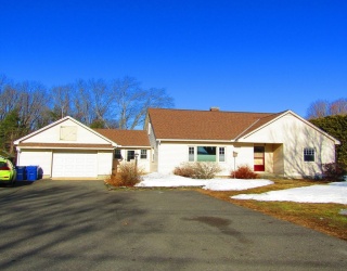 149 Prospect Street, Hatfield, Massachusetts, 4 Bedrooms Bedrooms, 6 Rooms Rooms,1.5 BathroomsBathrooms,Residential,For Sale,Prospect Street,73484584