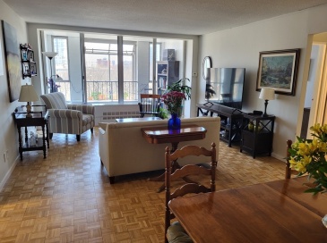 33 Pond Ave., Brookline, Massachusetts, 2 Bedrooms Bedrooms, 4 Rooms Rooms,2 BathroomsBathrooms,Residential Lease,For Rent,Pond Ave.,73503426