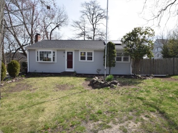 71 Rockefeller St, Randolph, Massachusetts, 3 Bedrooms Bedrooms, 8 Rooms Rooms,2 BathroomsBathrooms,Residential,For Sale,Rockefeller St,73508513