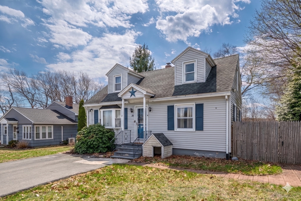 20 George St, Fitchburg, Massachusetts, 3 Bedrooms Bedrooms, 6 Rooms Rooms,1.5 BathroomsBathrooms,Residential,For Sale,George St,73508553