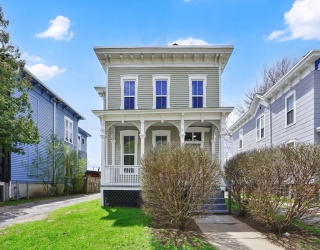 52 Thompson St, Springfield, Massachusetts, 5 Bedrooms Bedrooms, 8 Rooms Rooms,2 BathroomsBathrooms,Residential,For Sale,Thompson St,73508500