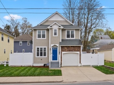 515 Pleasant, Pawtucket, Rhode Island, 3 Bedrooms Bedrooms, 7 Rooms Rooms,2.5 BathroomsBathrooms,Residential,For Sale,Pleasant,73508618
