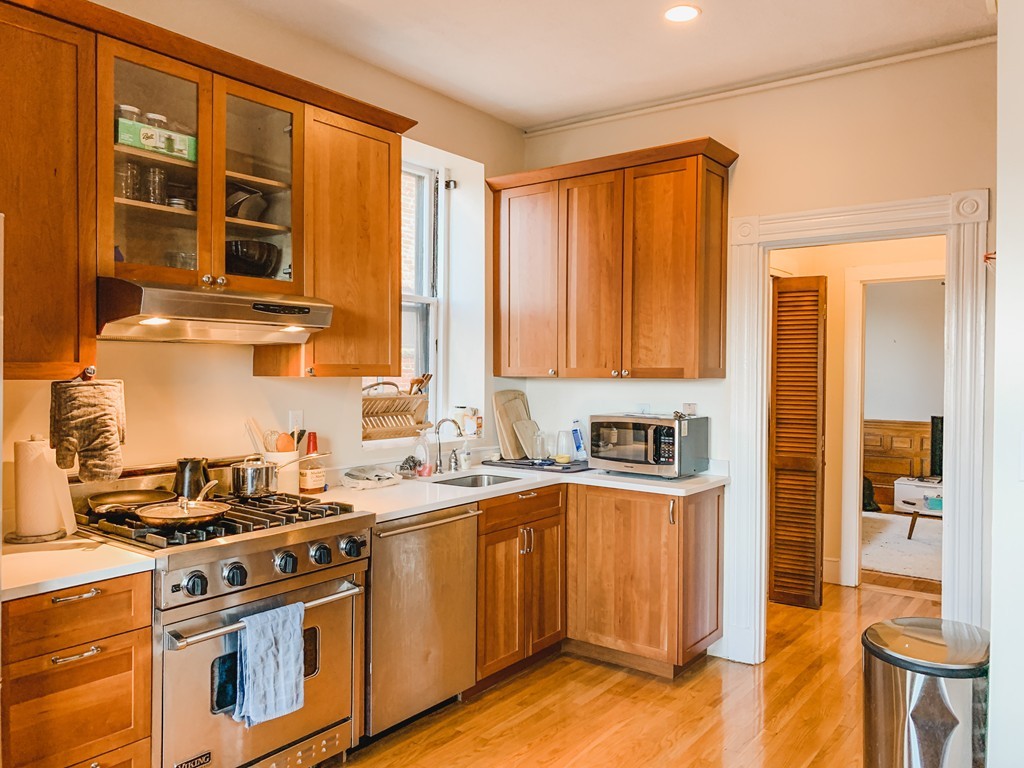 295 Commonwealth Ave., Boston, Massachusetts, 1 Bedroom Bedrooms, 4 Rooms Rooms,1 BathroomBathrooms,Residential Lease,For Rent,Commonwealth Ave.,73508643
