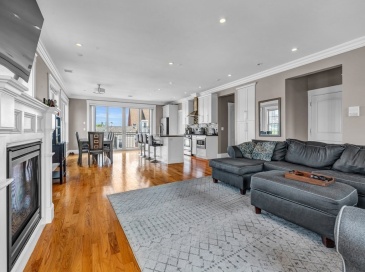 264 Athens Street, Boston, Massachusetts, 3 Bedrooms Bedrooms, 5 Rooms Rooms,2.5 BathroomsBathrooms,Residential Lease,For Rent,Athens Street,73508703