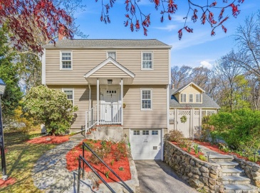 65 Spring St, Lexington, Massachusetts, 4 Bedrooms Bedrooms, 9 Rooms Rooms,2.5 BathroomsBathrooms,Residential,For Sale,Spring St,73508729