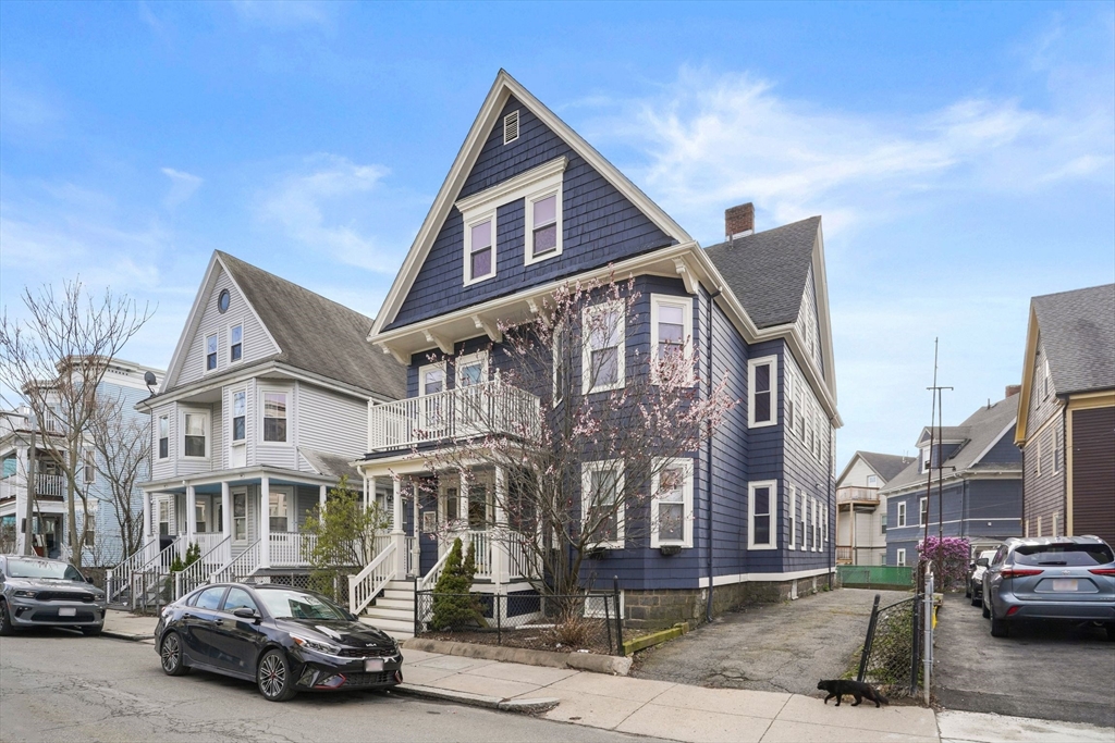 193 Hamilton Street, Boston, Massachusetts, 2 Bedrooms Bedrooms, 5 Rooms Rooms,1 BathroomBathrooms,Residential,For Sale,Hamilton Street,73508746